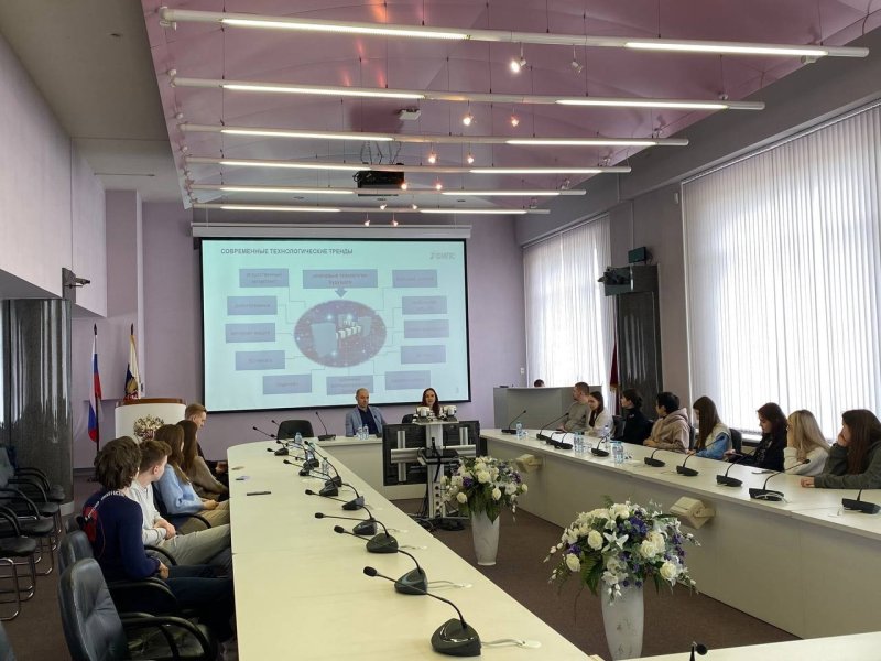 Учащиеся профильного класса РГАИС посетили Роспатент и ФИПС 