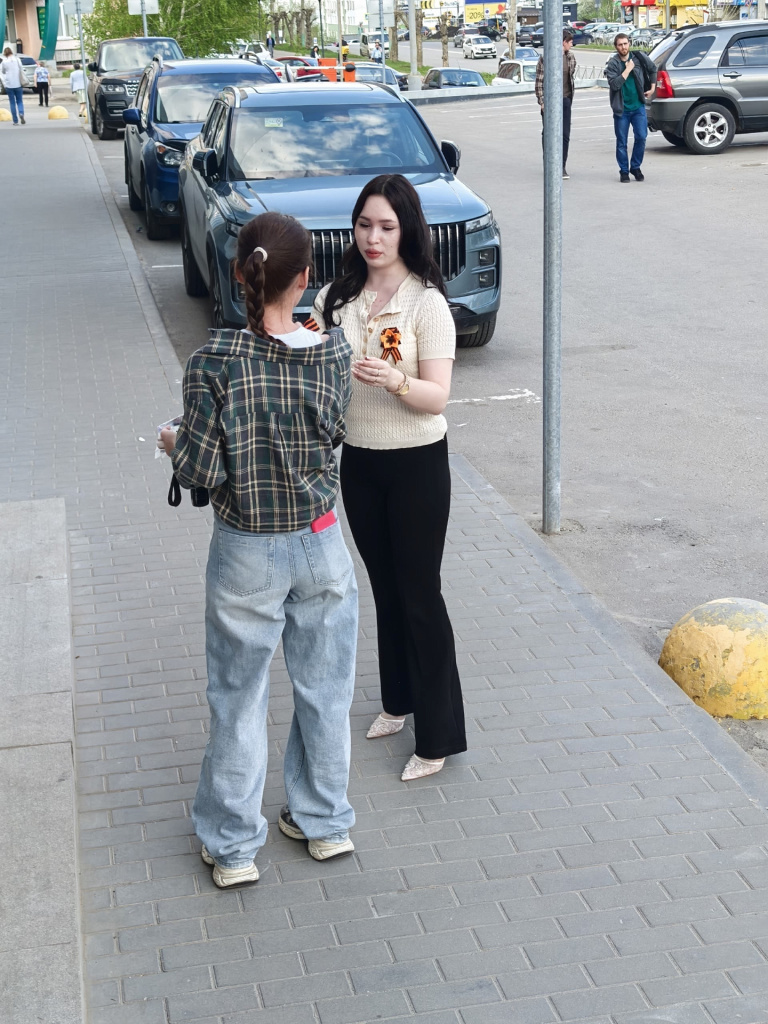 e3b652fa-95f8-43ad-b9d2-ef56b863f6e1.jpg